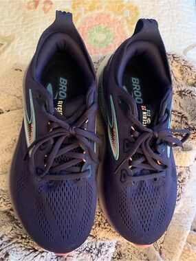 Brooks Women's Running Shoes in Navy with Teal and Coral Accents